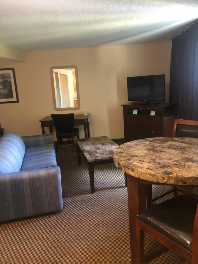 Guesthouse Inn & Suites Eugene/Springfield Zewnętrze zdjęcie